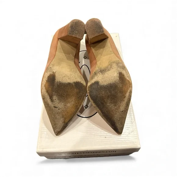 Steve Madden Nude Pointed Toe Heels - Picture 6 of 6